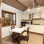 Aia Masotta By Vacavilla Sassa (Tuscany)