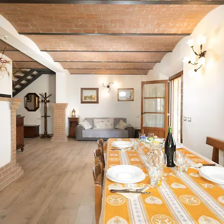 Aia Masotta By Vacavilla * Sassa (Tuscany)